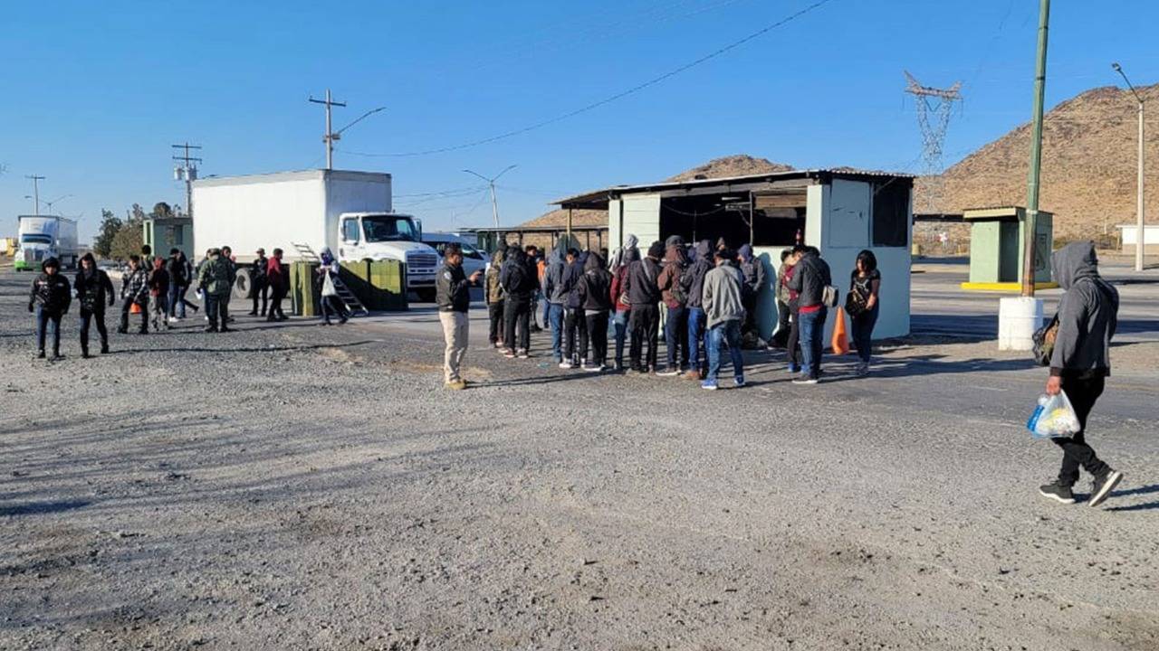 Rescatan a 67 migrantes en Chihuahua; la mayoría son menores no acompañados