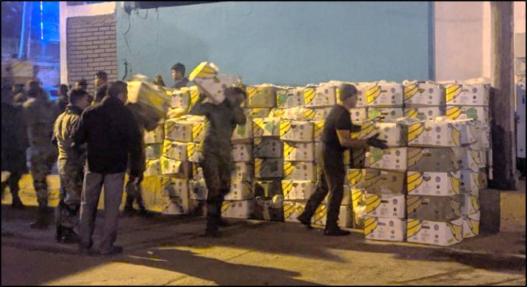 Detienen a una persona y aseguran 400 kilogramos de cocaína en cajas de plátano en Sinaloa