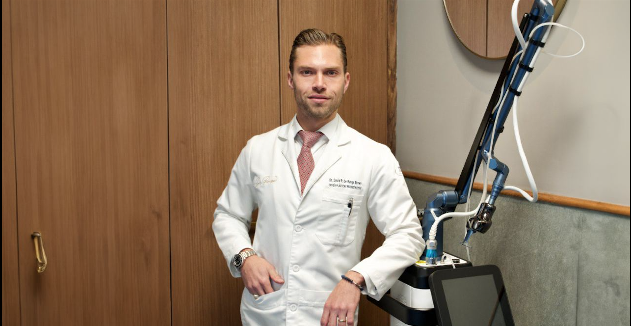 El arte de la cirugía plástica con el Dr. David De Rungs  