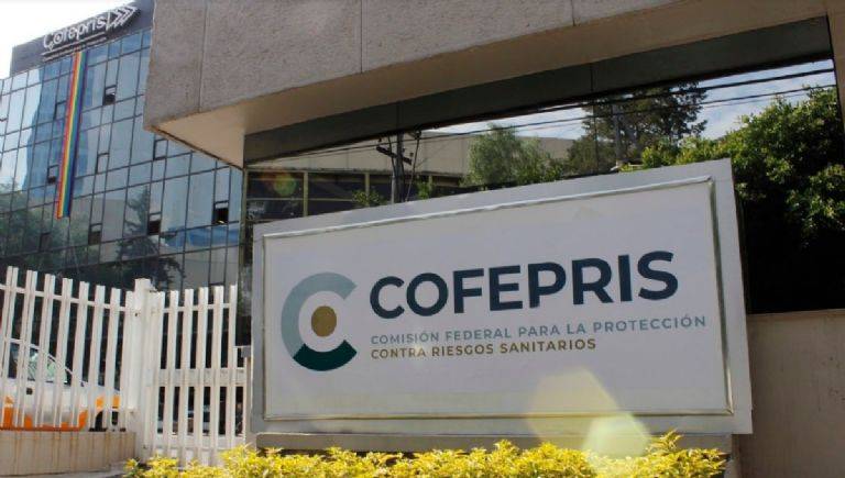 Por presunta corrupción, Cofepris destituye a 11 funcionarios