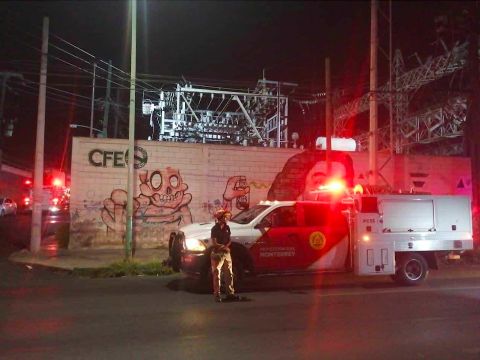 Casi 26 mil afectados tras incendio de CFE en Monterrey 