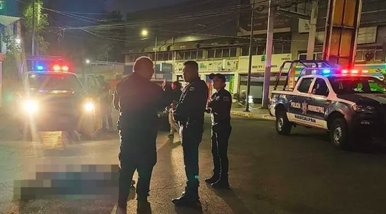 Pasajero mata a dos presuntos asaltantes en Naucalpan 