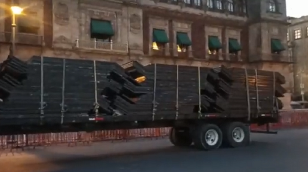 Blindan Palacio Nacional previo a la marcha por el 8M