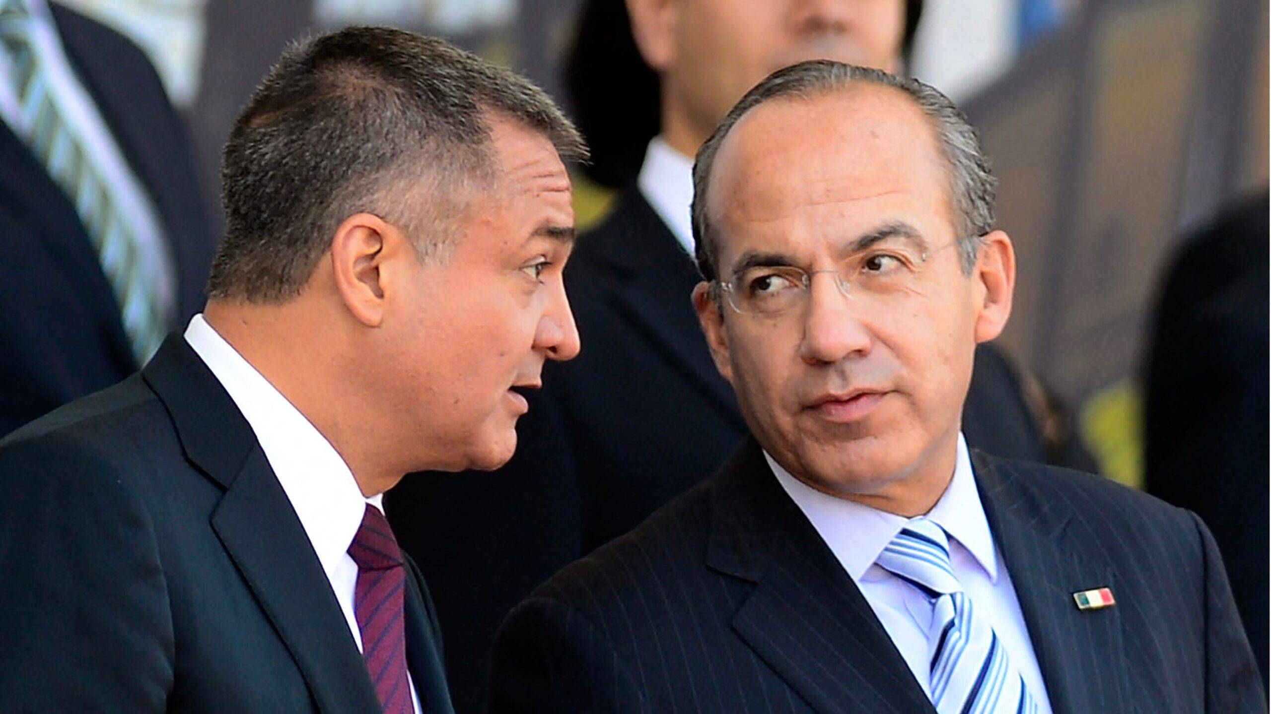 Felipe Calderón acusa ser un perseguido político