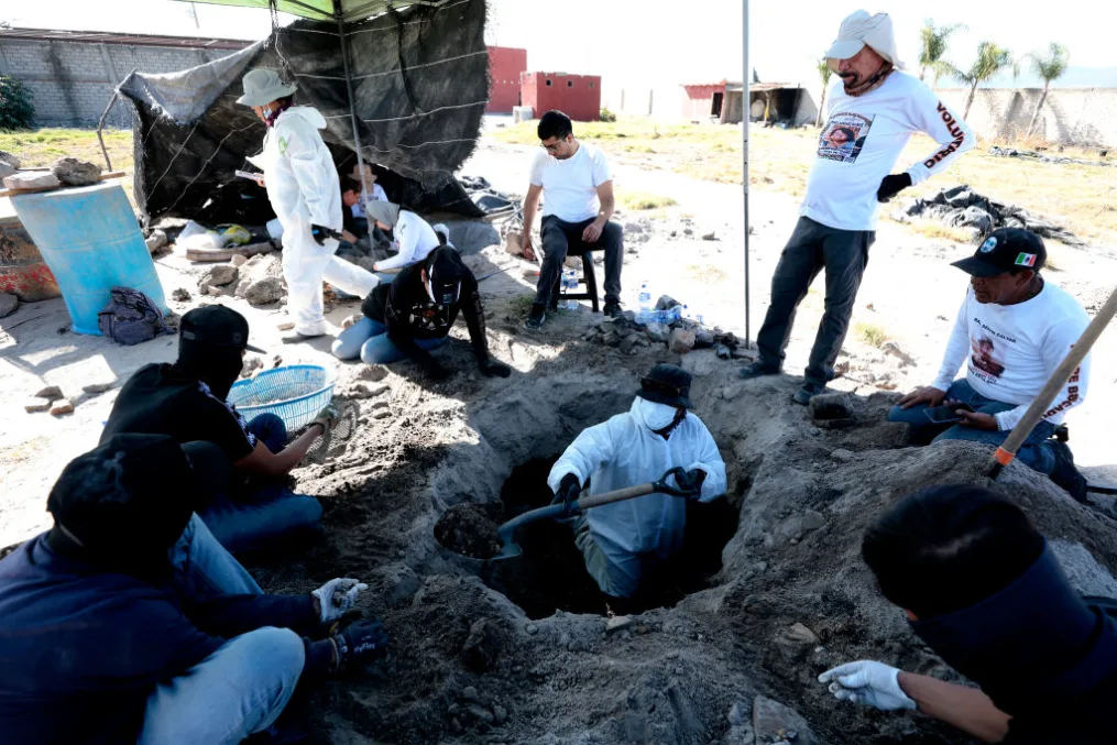 Hallazgo de Campo de Exterminio en Jalisco Confirma la Violencia del Crimen Organizado en México, Afirman Colectivos
