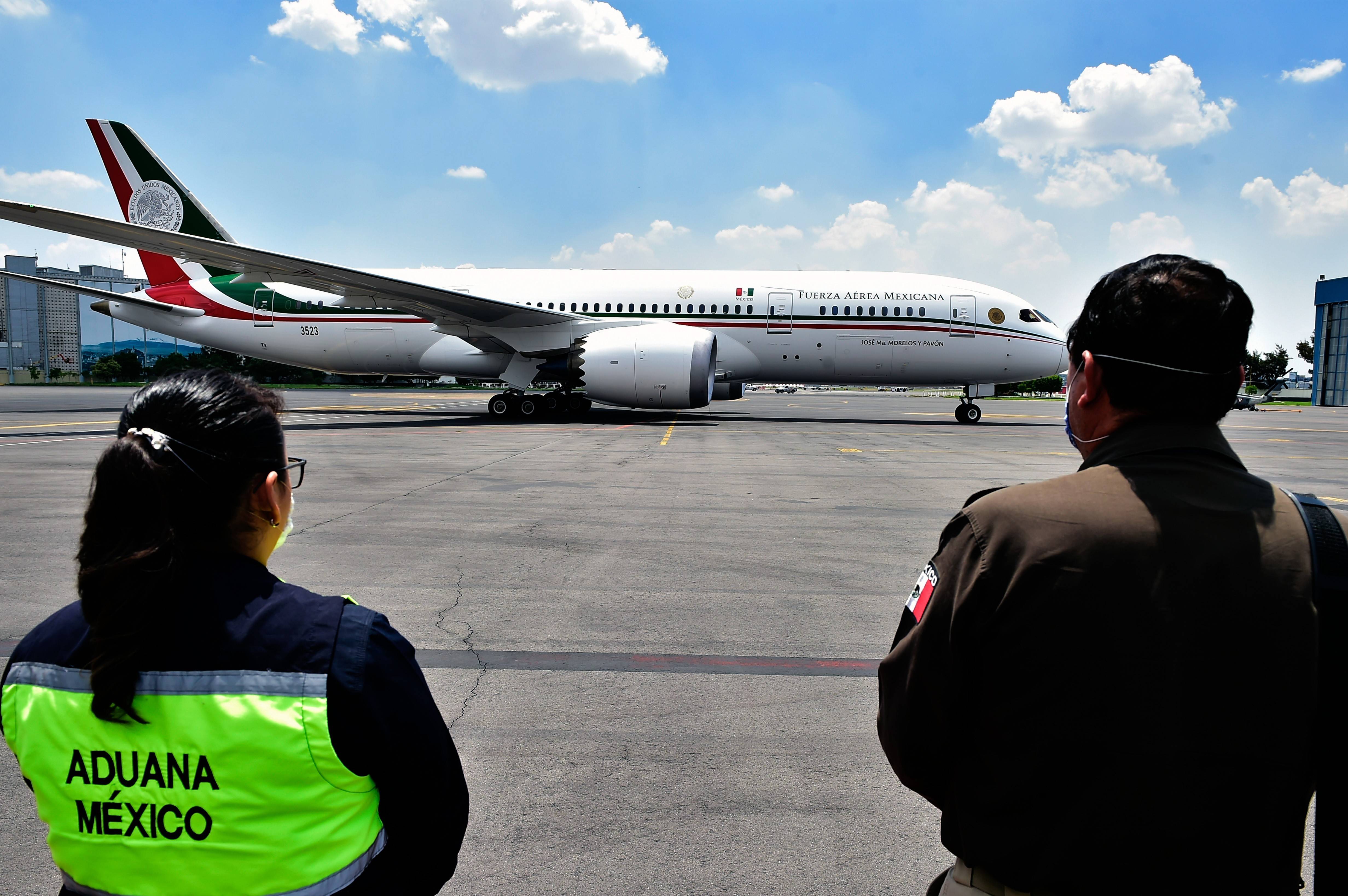 Por mantenimiento, el avión presidencial hará una escala en EU antes de llegar a Tayikistán