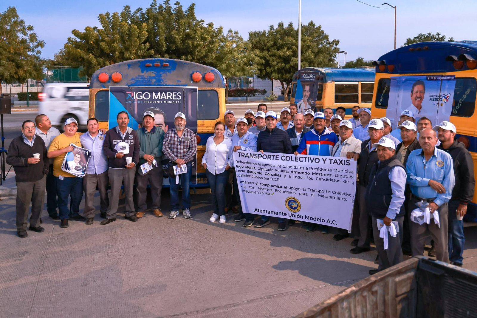 Rigo Mares presenta propuestas a transportistas paceños