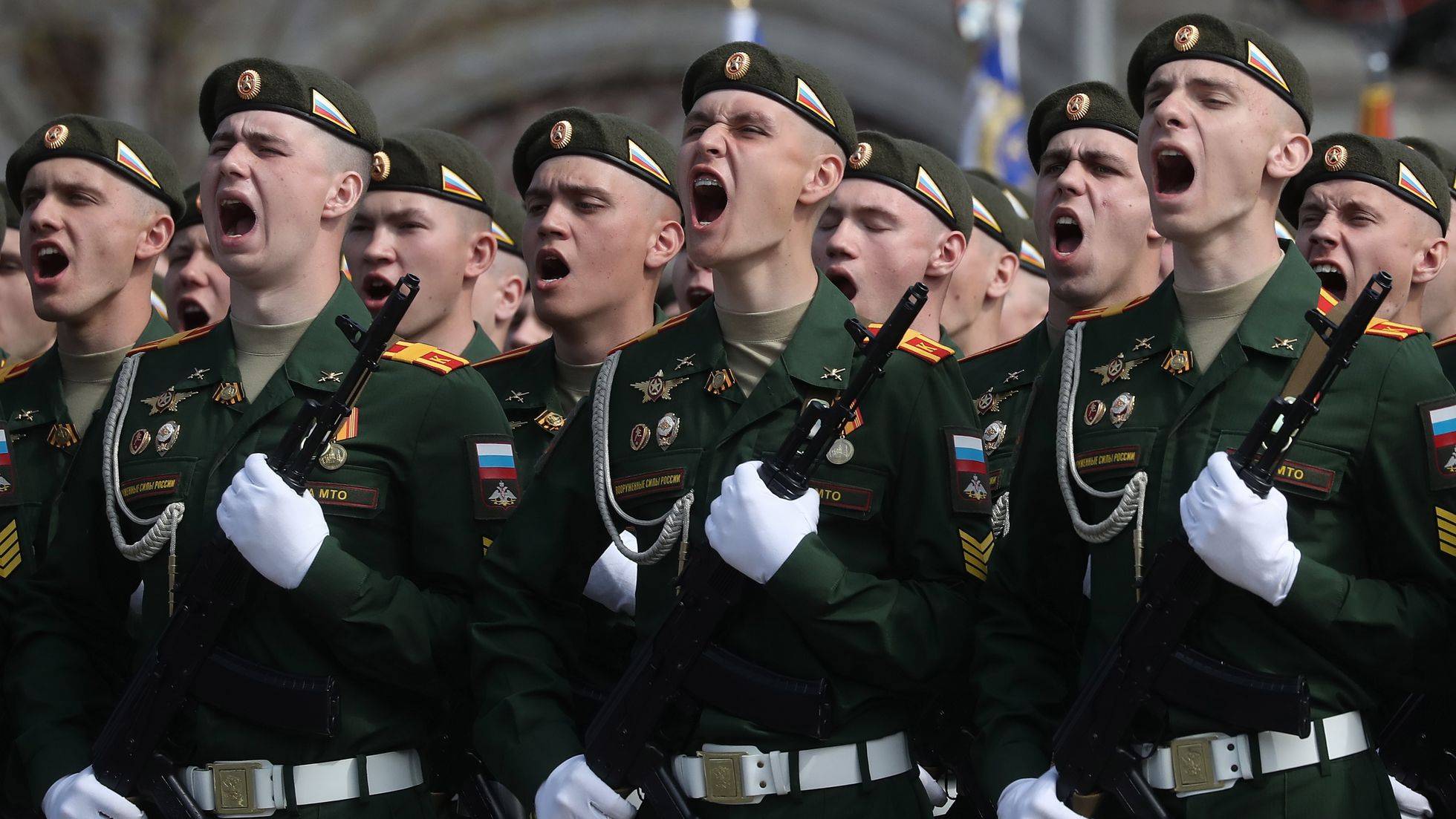 Rusia celebra aniversario de la caída Nazi en medio de tensiones globales