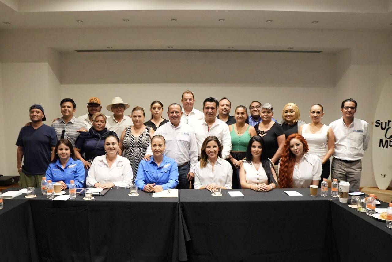 Respaldan profesionistas y líderes empresariales a Susana Zatarain