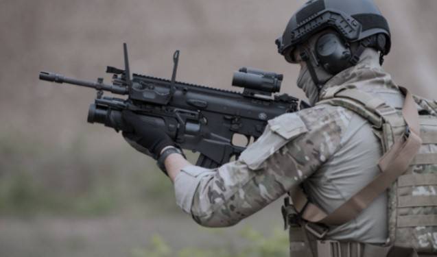 Gobierno de Bélgica investiga armas de su país que aparecieron en milicias Rusas 