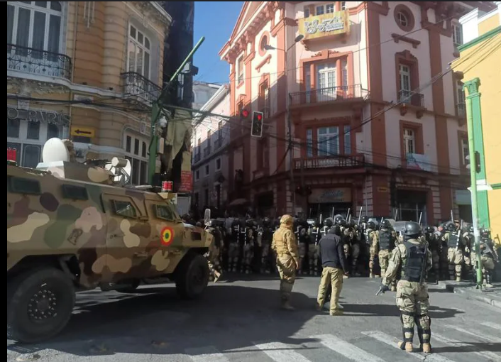 Bolivia rechaza con fuerza la teoría del autogolpe de Estado