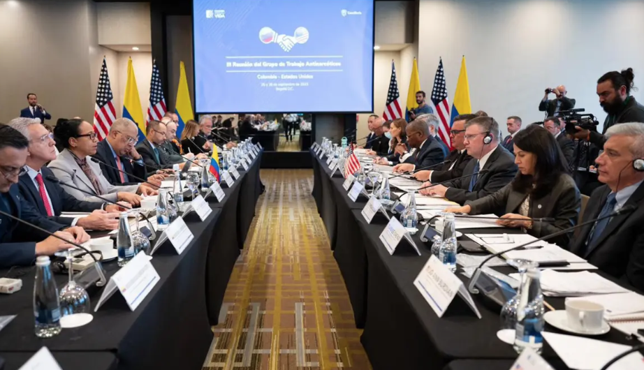 Colombia presenta propuesta antidrogas a Estados Unidos 