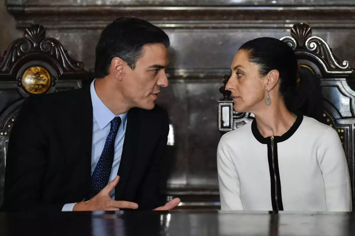 AMLO crítica a Pedro Sánchez por insinuaciones sobre investidura de Sheinbaum