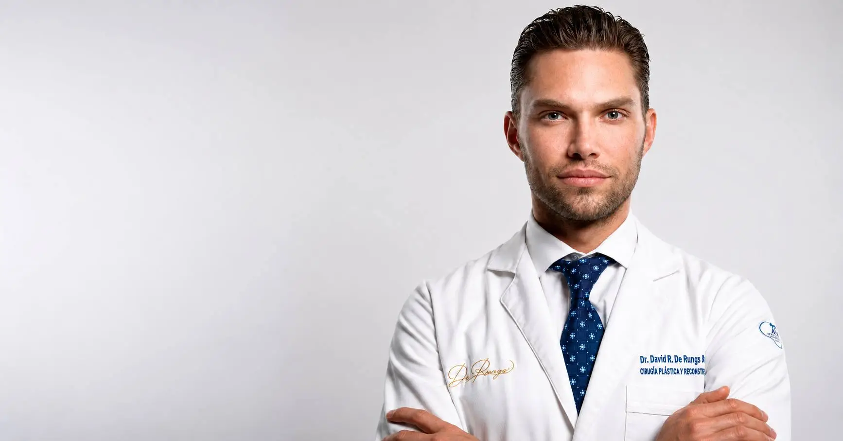 Dr. David De Rungs: el verdadero reto de la cirugía estética no siempre es transformar