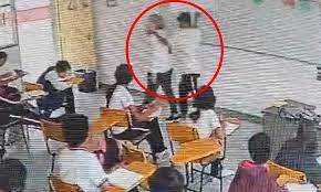 Alumno apuñala a su profesora en Coahuila 