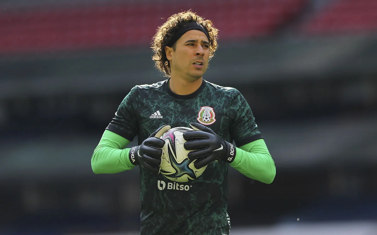 Guillermo Ochoa regresa a la Selección Mexicana en medio de críticas