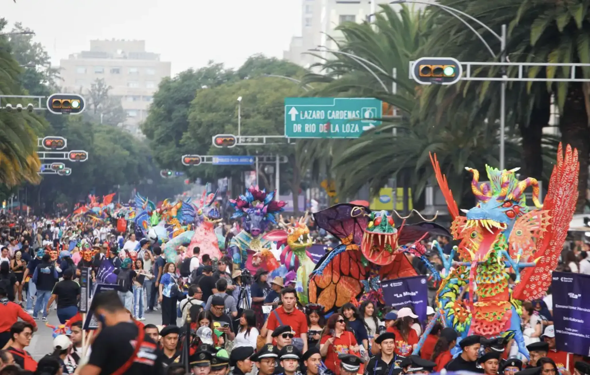 Desfile de Alebrijes Monumentales Recorre Paseo de la Reforma y Atrae a Miles de Espectadores