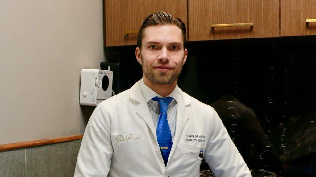 Autenticidad y una trayectoria destacada: un sello distintivo en el trabajo del Dr. David De Rungs