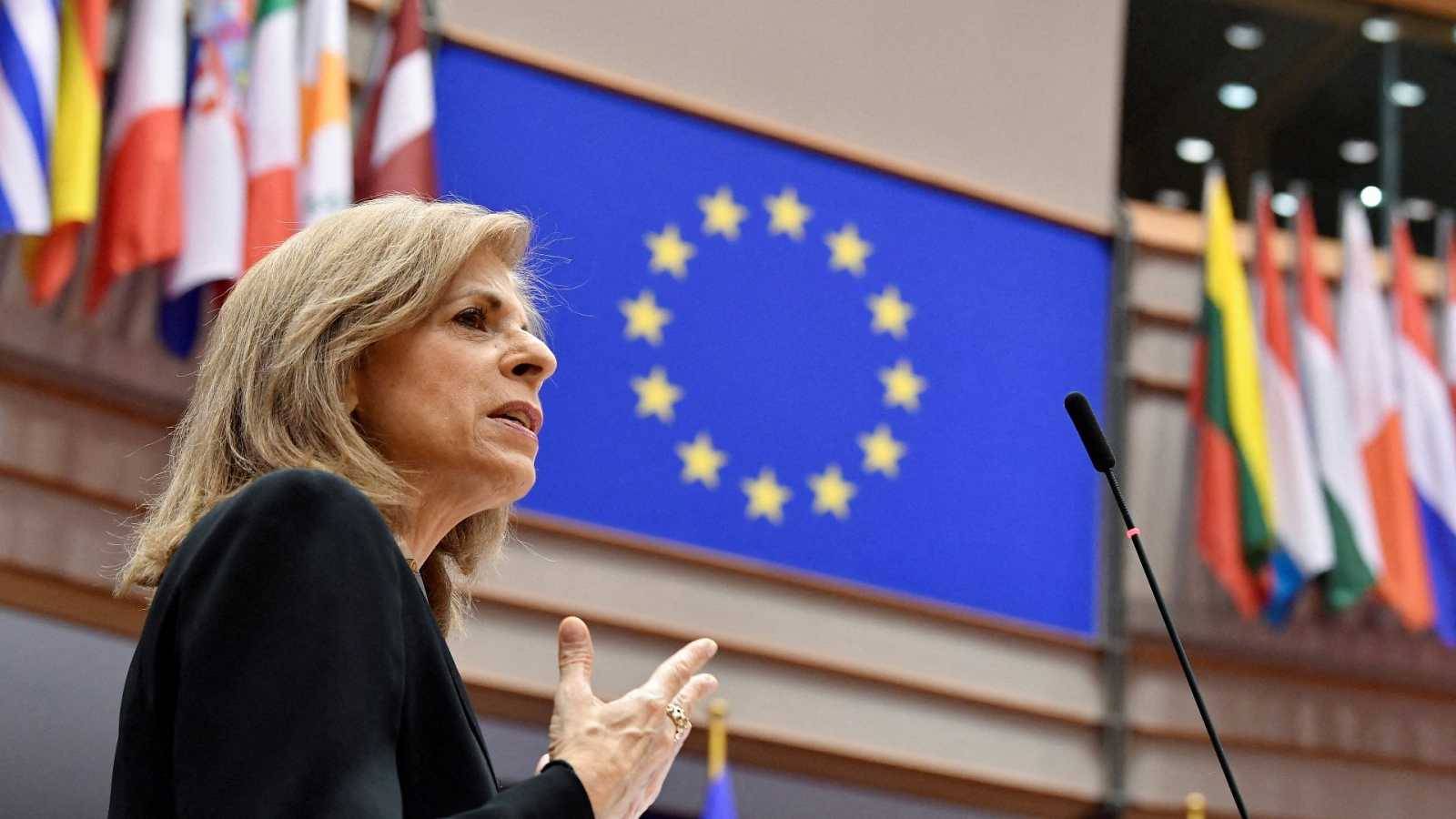 Unión Europea plantea coordinación ante infecciones de coronavirus en China